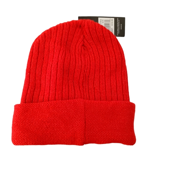 DVS Red Cable Knit Winter Beanie New One Size - Picture 5 of 7